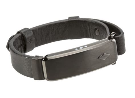 Fossil Q Reveler Fitness Tracker Review .